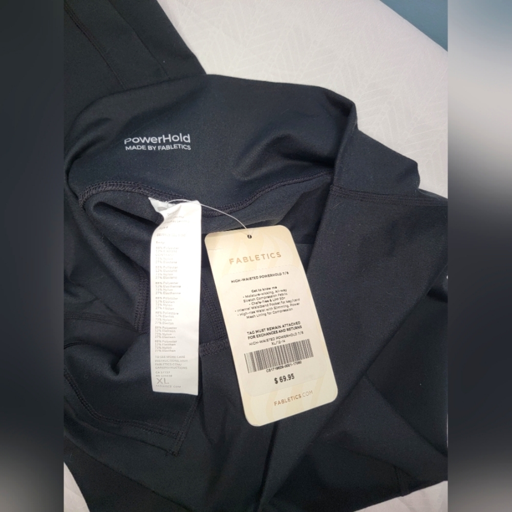 Black Fabletics high waisted 7/8 Powerhold legging XL New with tags